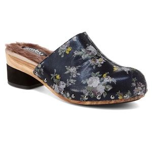 Jambu Monaco Floral Clogs size 6.5 super cute